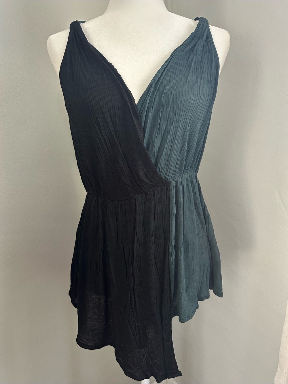 Free People Top, Two Tone, Deep V, Asymmetrical, Whimsical, Teal, Black, M